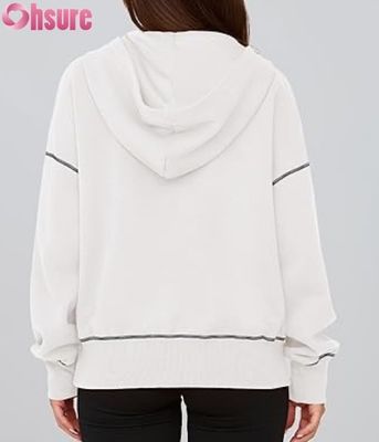 Pullover feminino com meias fechaduras.