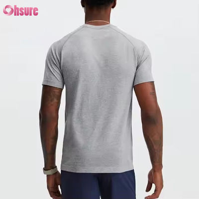 Camiseta esportiva masculina de ginástica, leve, respirável, justa, de poliéster e elastano, com corte atlético