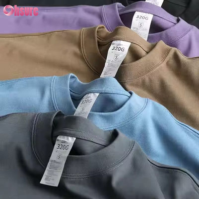 T-shirt de algodão orgânico em relevo