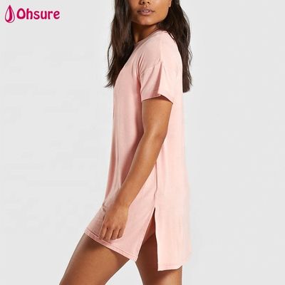 Camiseta Esportiva Feminina Oversized Longa Solta com Fenda Lateral, 95% Algodão e 5% Elastano