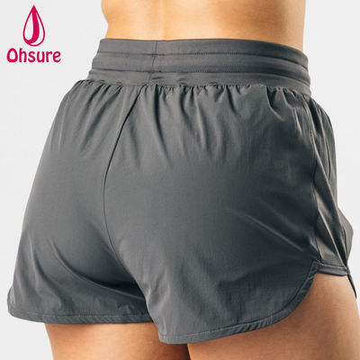 Shorts esportivos atléticos de cintura alta com design de corte alto OEM de alta qualidade Feminino Fitness Ginásio Corrida Yoga Calças Curtas Casuais Tecidas